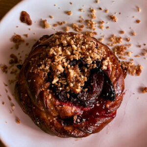 Zaplecione śliwkowe